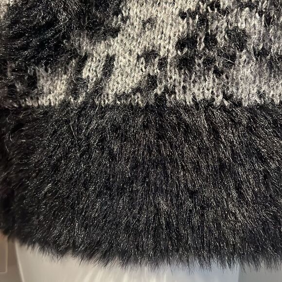 7 For All Mankind Black/Grey Jacquard Knit‎ V-Neck Sweater Size XS - Picture 5 of 12